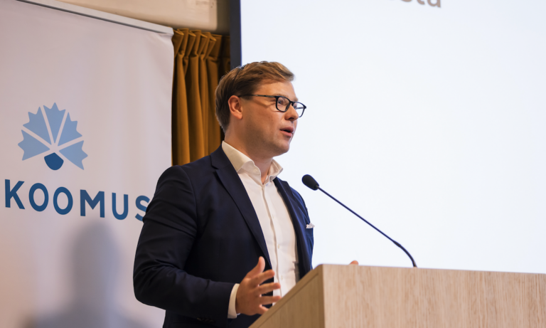 Daniel Sazonov tyrmää Helsingin ajatuksen polttomoottoriautojen kieltämisestä Helsingissä